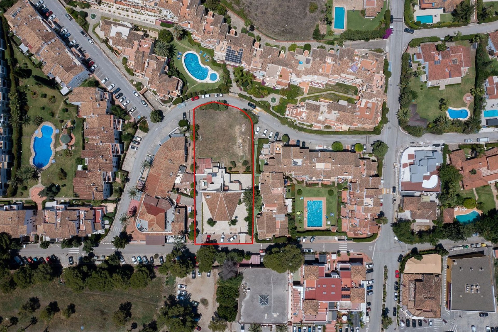 Resale - Plot - Commercial Plot - Estepona - Estepona Centro