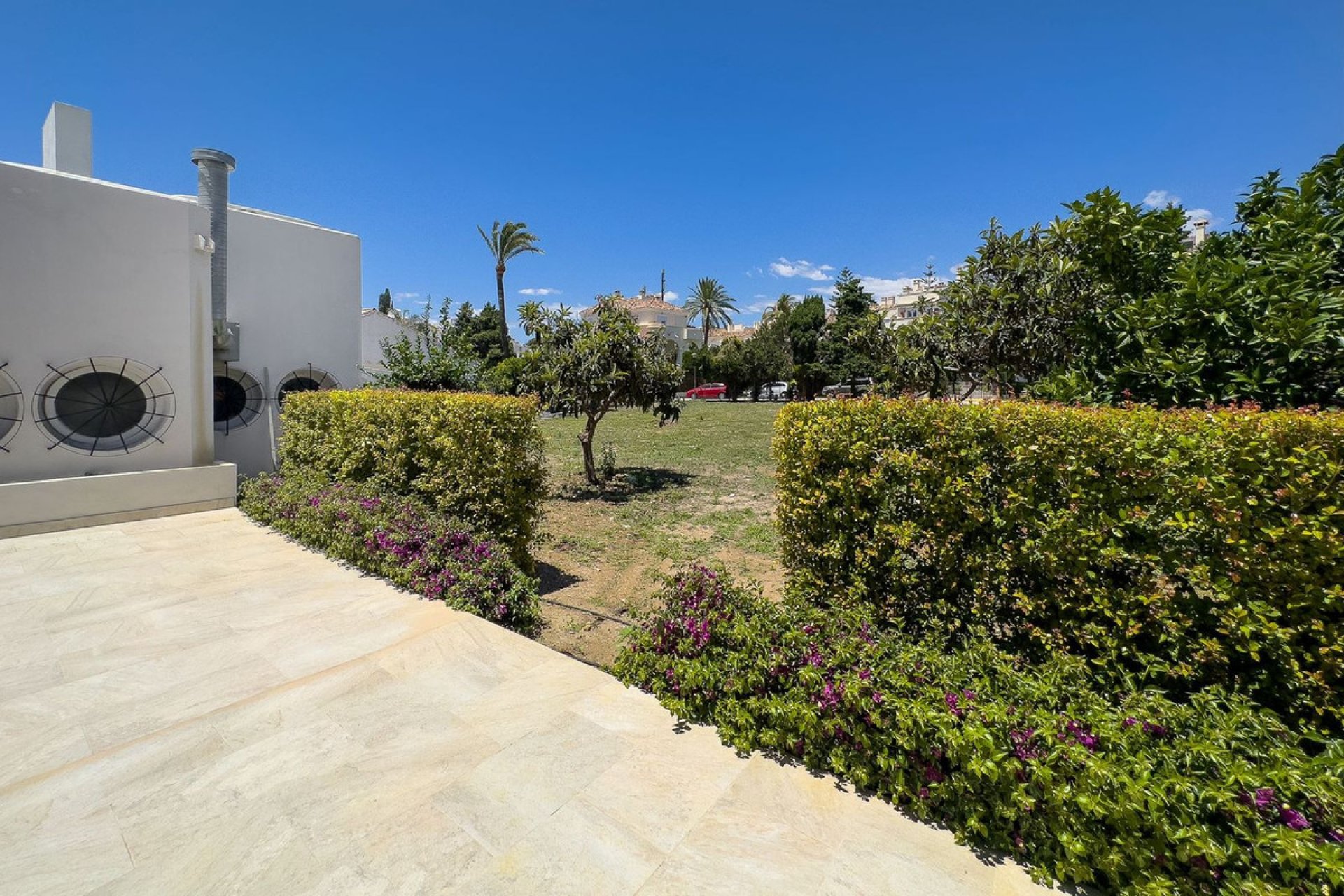 Resale - Plot - Commercial Plot - Estepona - Estepona Centro