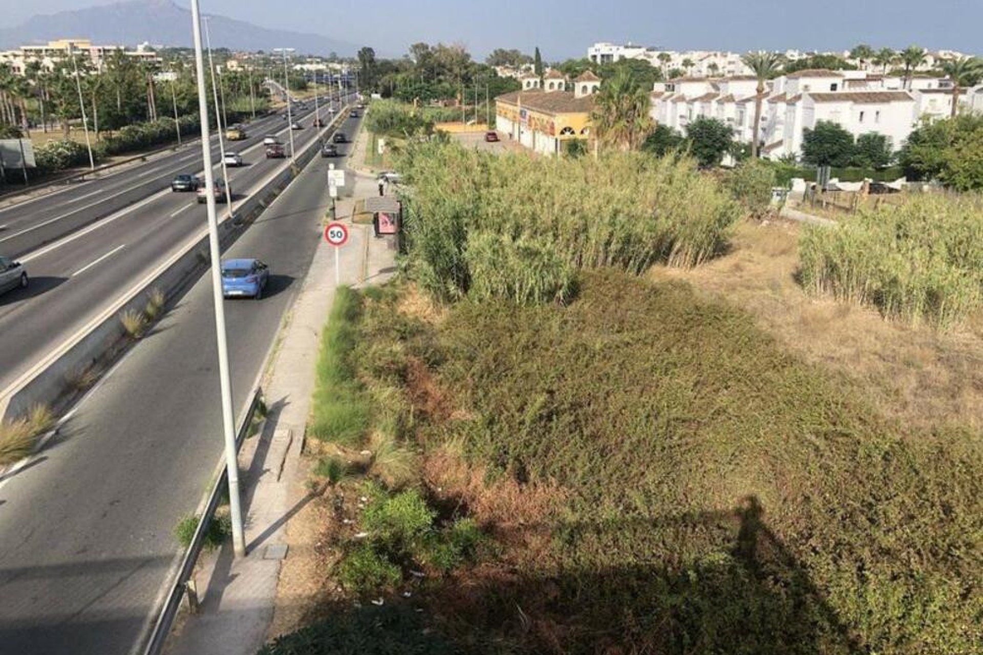 Resale - Plot - Land - Estepona - Costalita