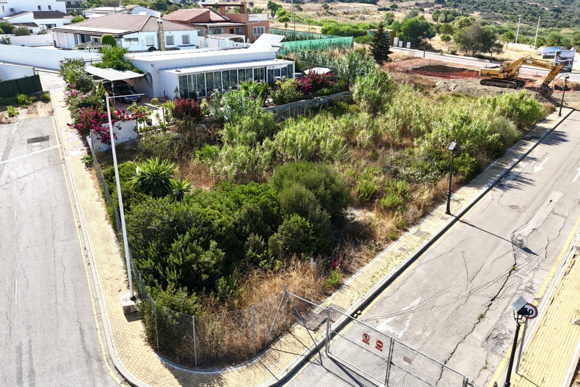 Resale - Plot - Land - Estepona - Estepona Centro