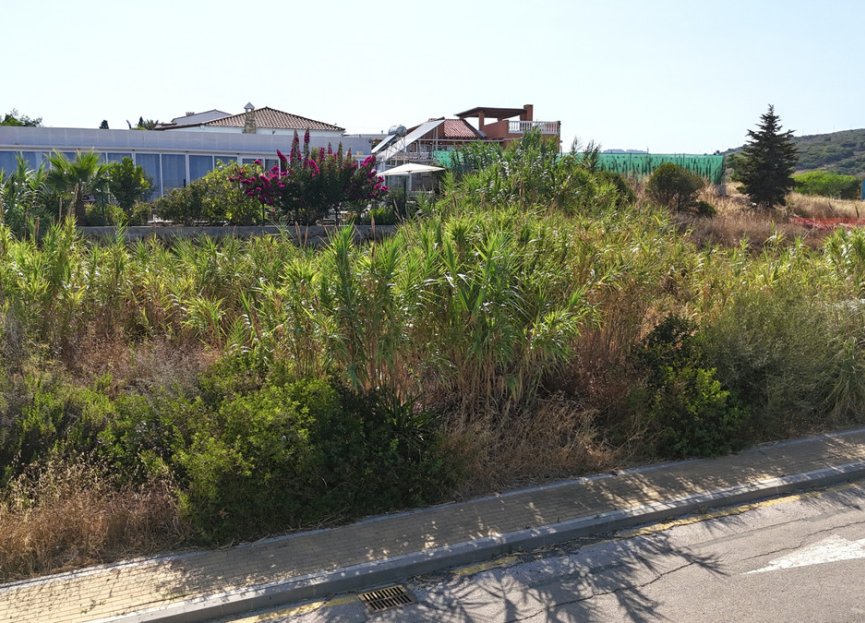 Resale - Plot - Land - Estepona - Estepona Centro