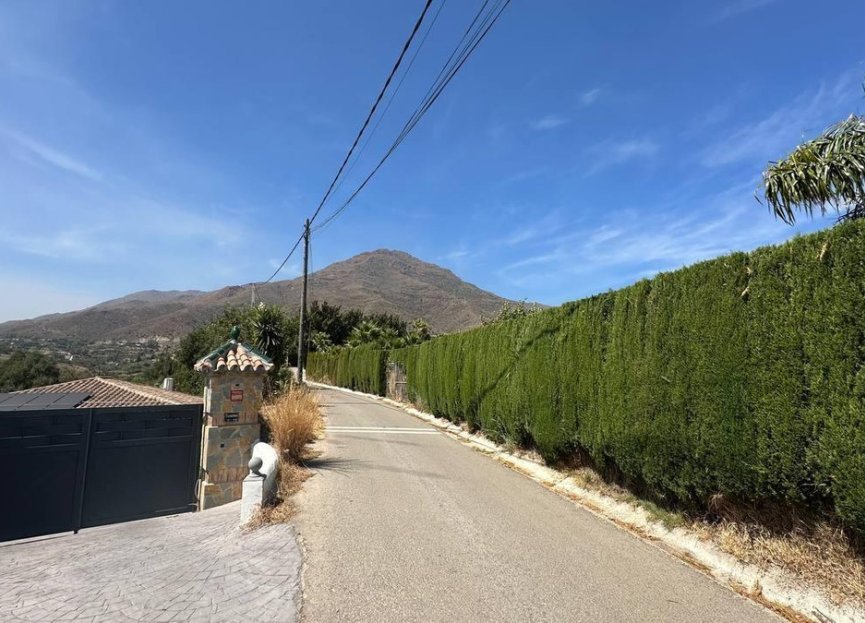 Resale - Plot - Land - Estepona - Estepona Centro