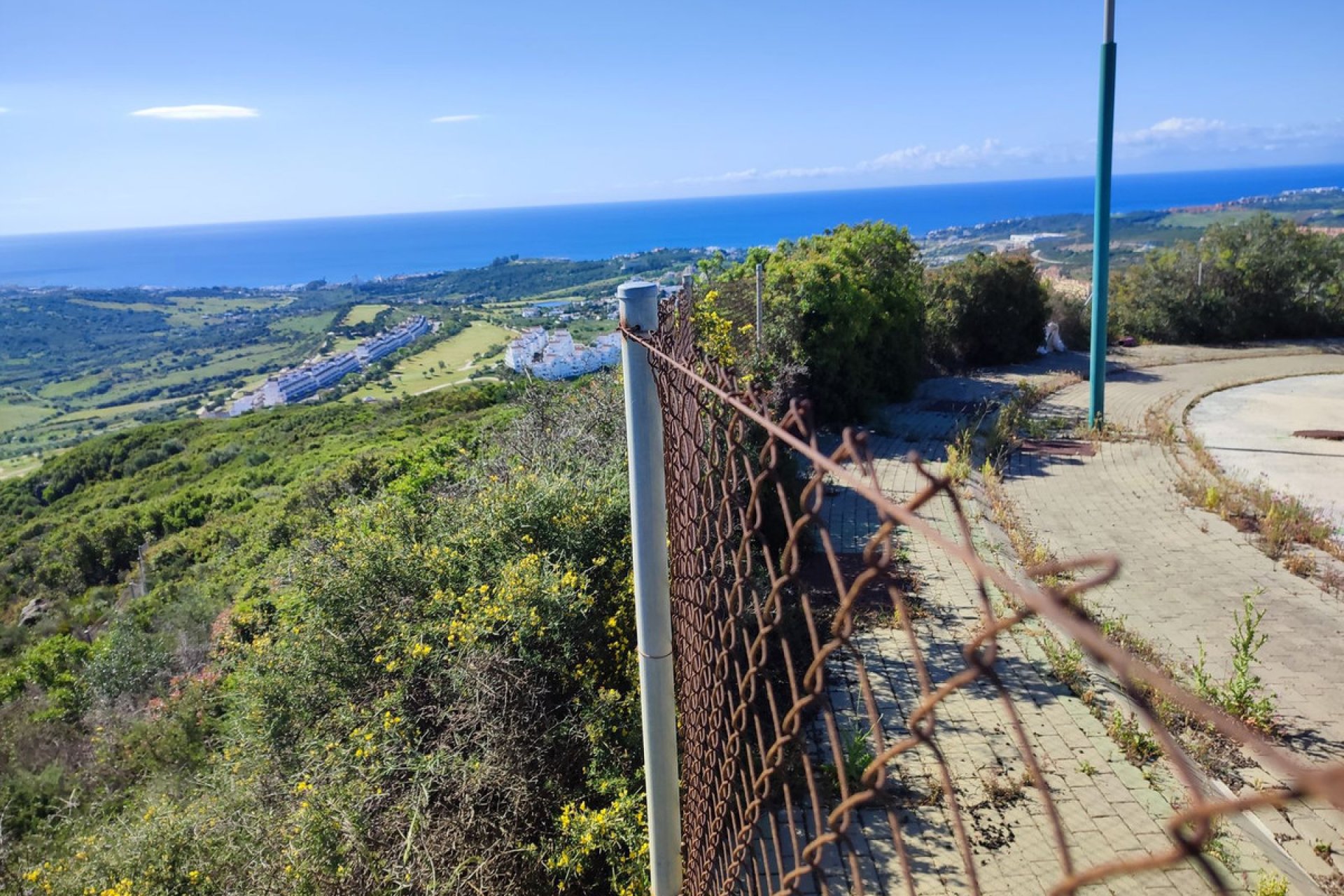 Resale - Plot - Land - Estepona - Estepona Centro