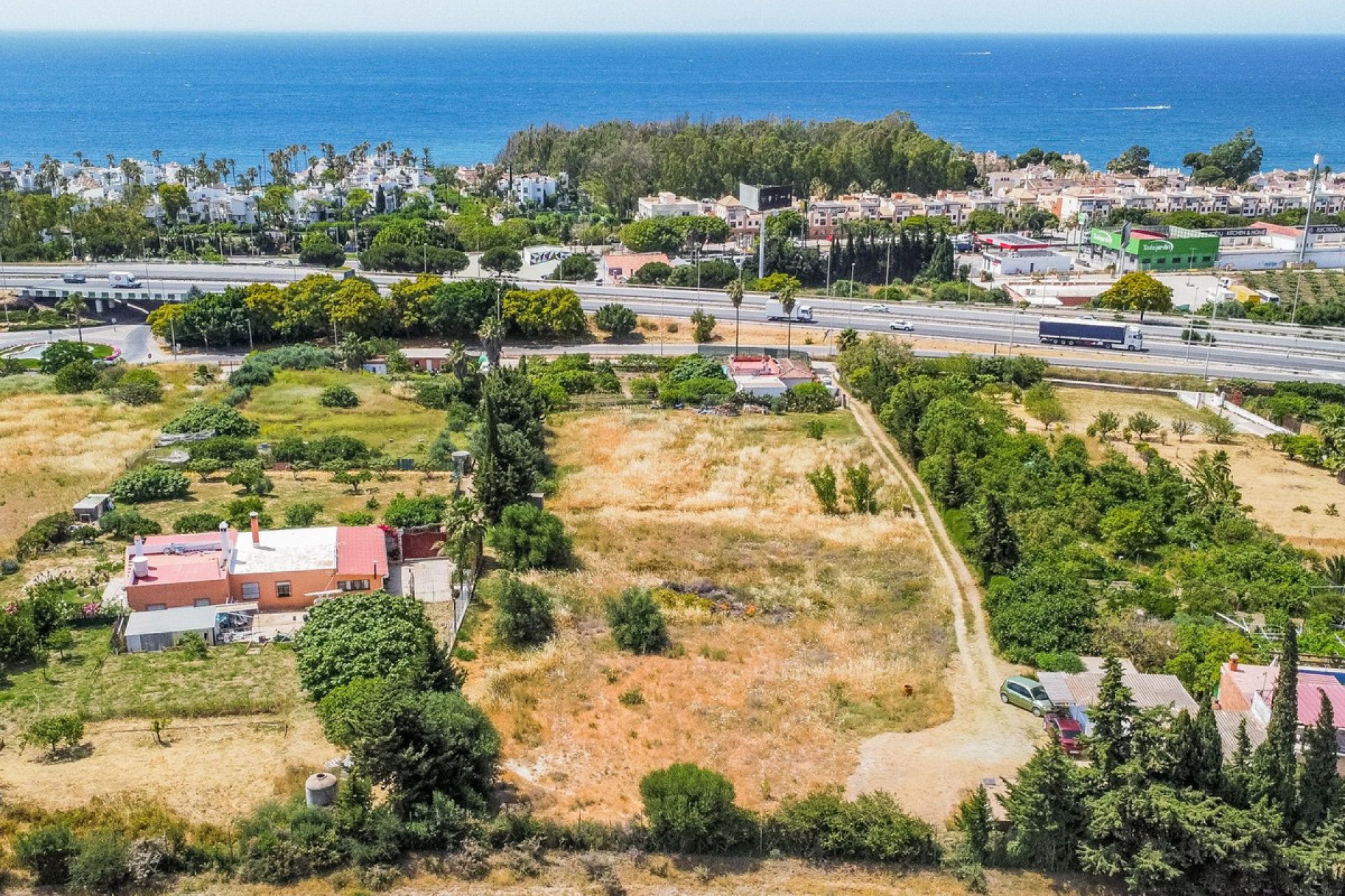 Resale - Plot - Land - Estepona - Estepona Centro