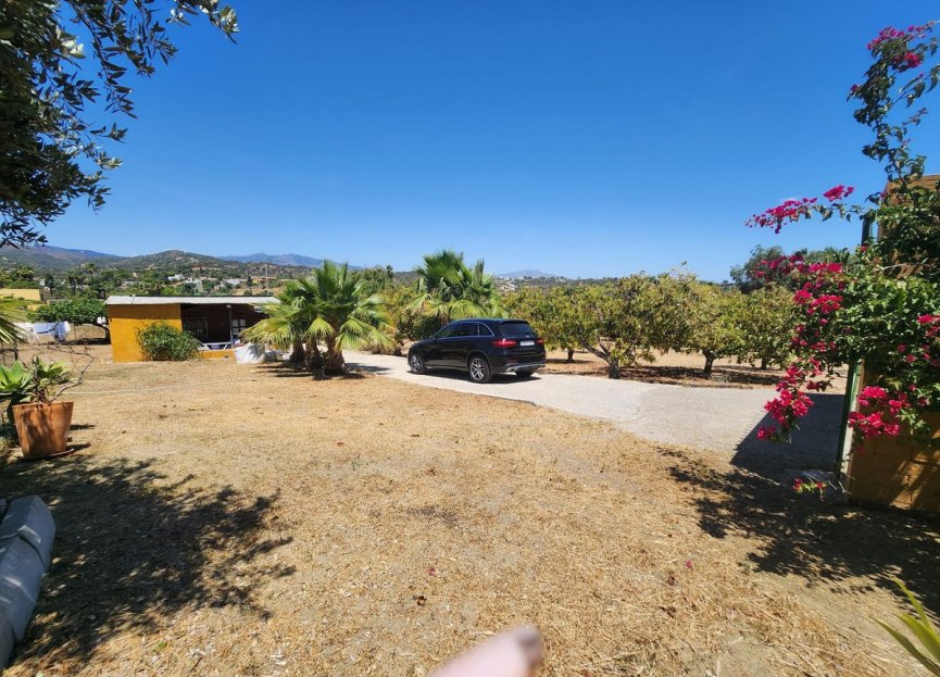 Resale - Plot - Land - Estepona - Estepona Centro