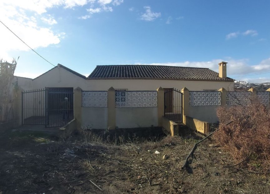 Resale - Plot - Land - Estepona - Estepona Centro