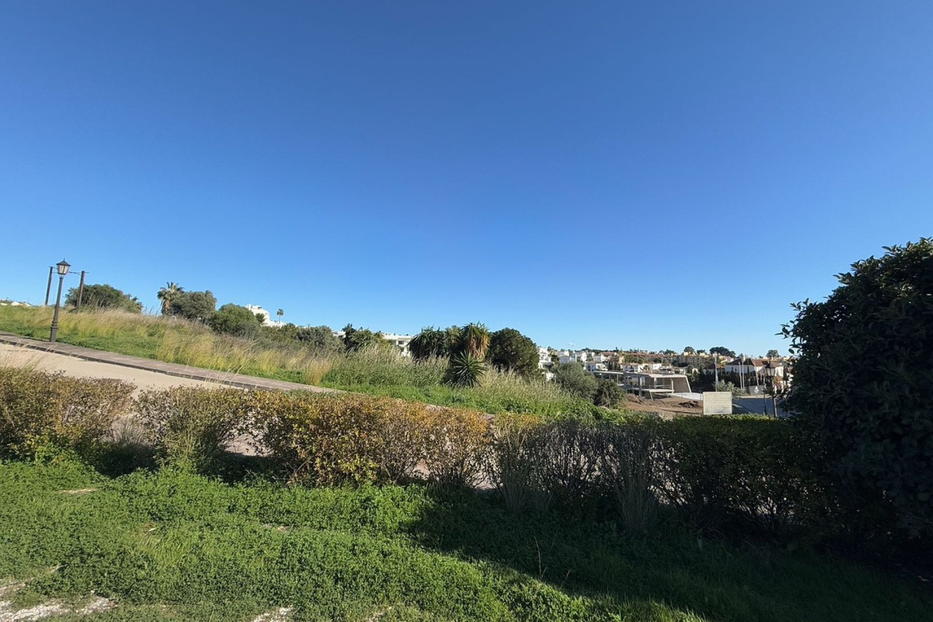 Resale - Plot - Land - Estepona - Estepona Centro