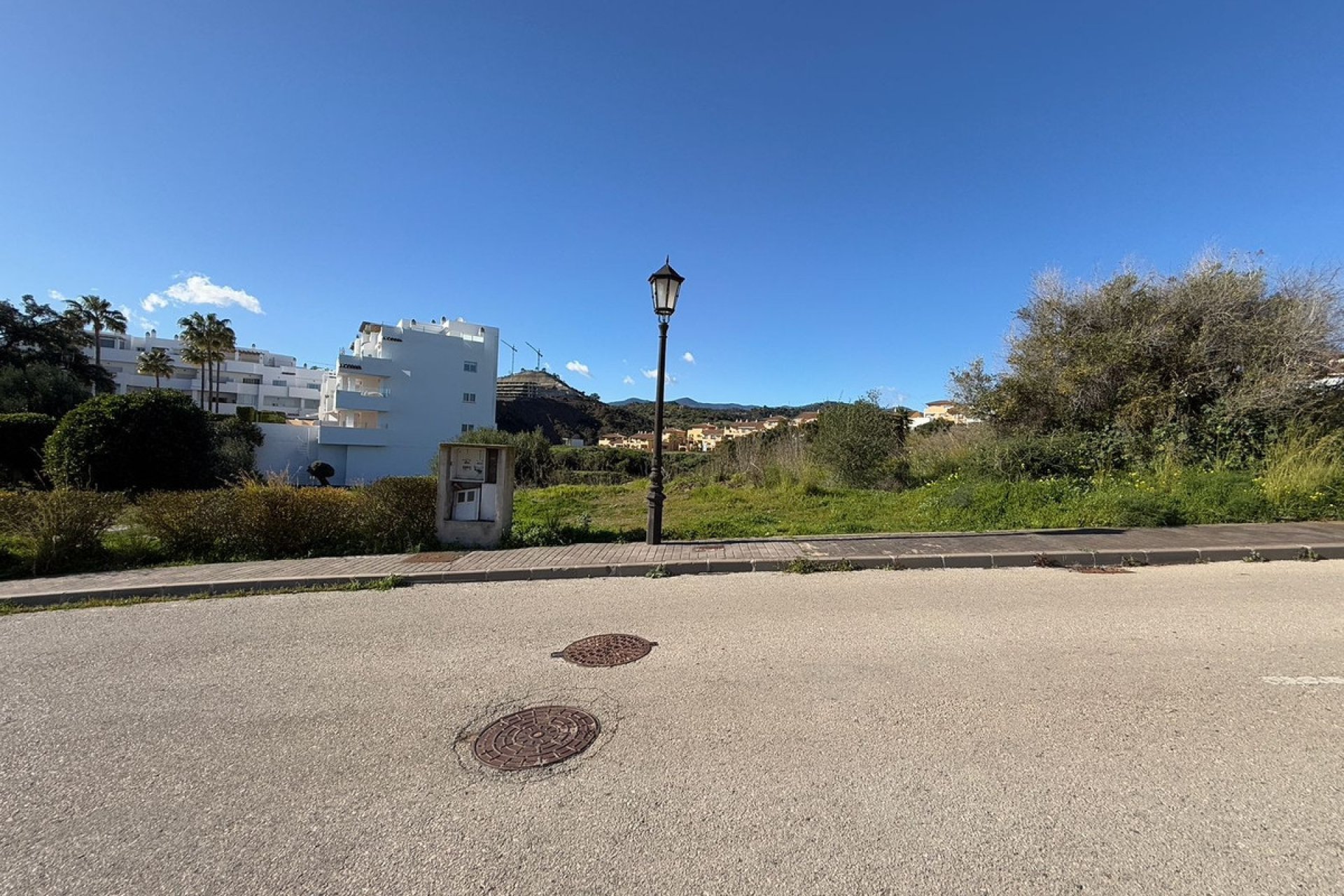 Resale - Plot - Land - Estepona - Estepona Centro