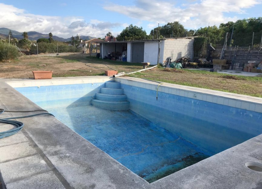 Resale - Plot - Land - Estepona - Estepona Centro