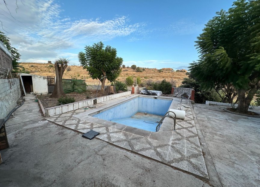 Resale - Plot - Land - Estepona - Estepona Centro