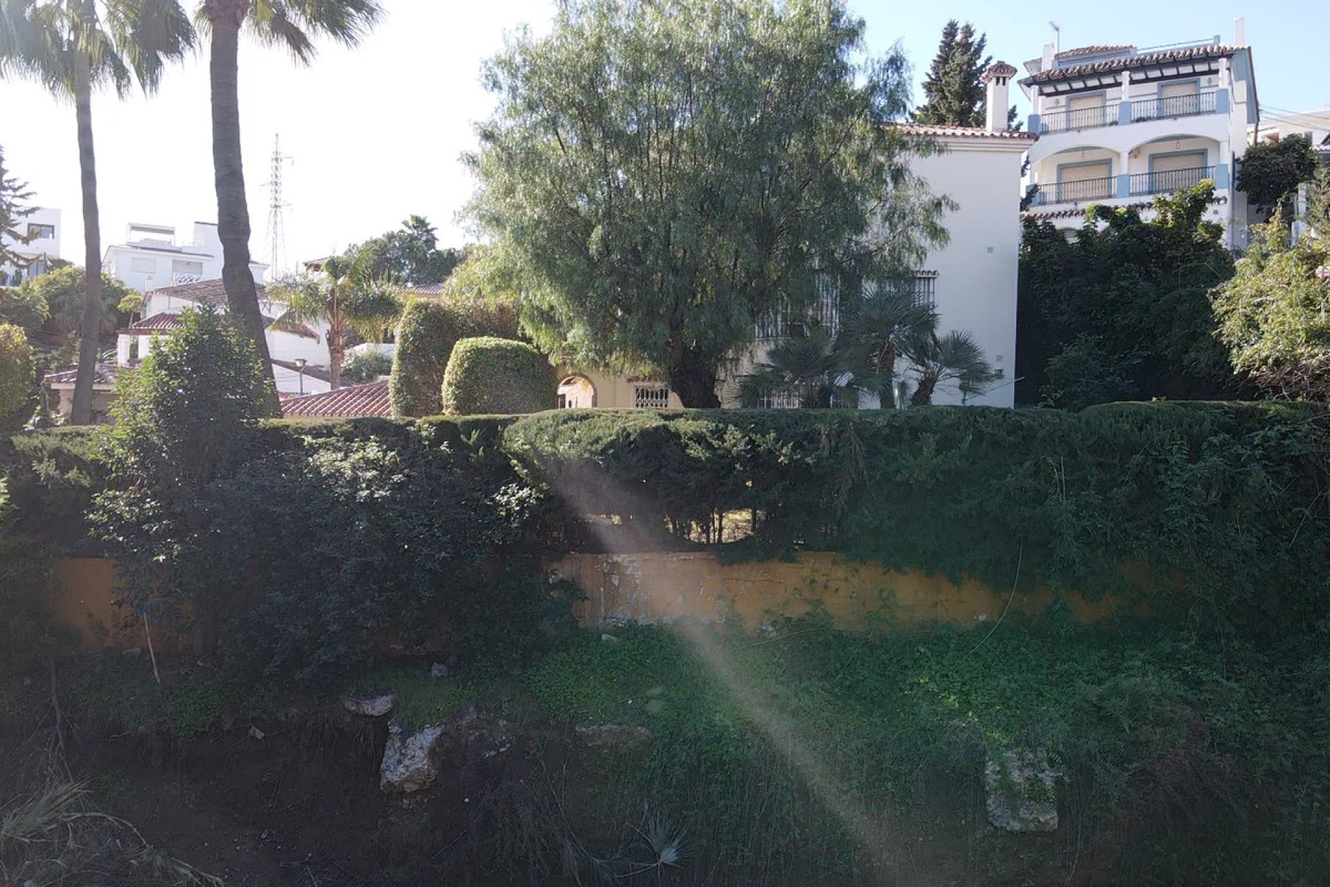 Resale - Plot - Land - Marbella - Nueva Andalucia