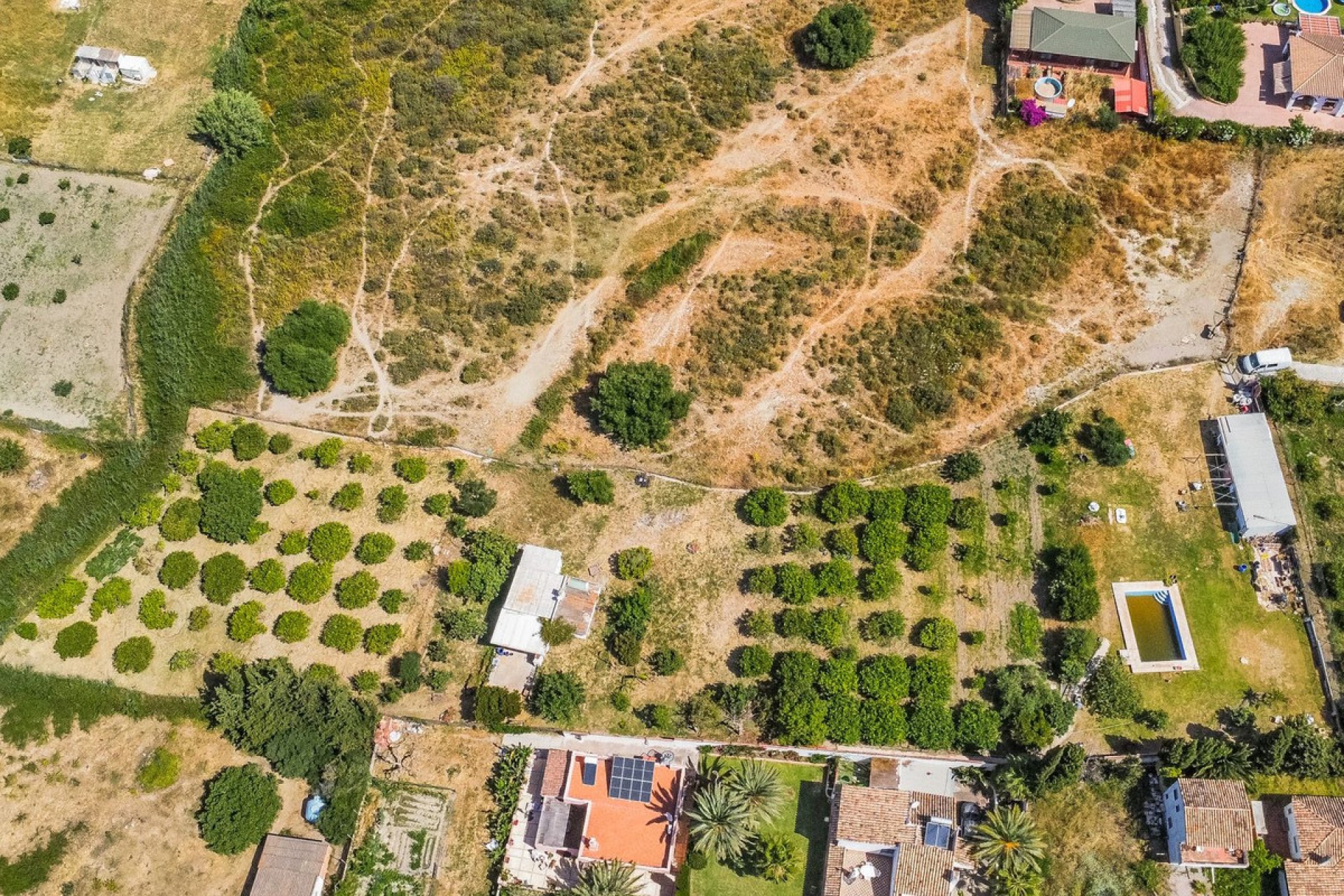 Resale - Plot - Land with Ruin - Estepona - Estepona Centro