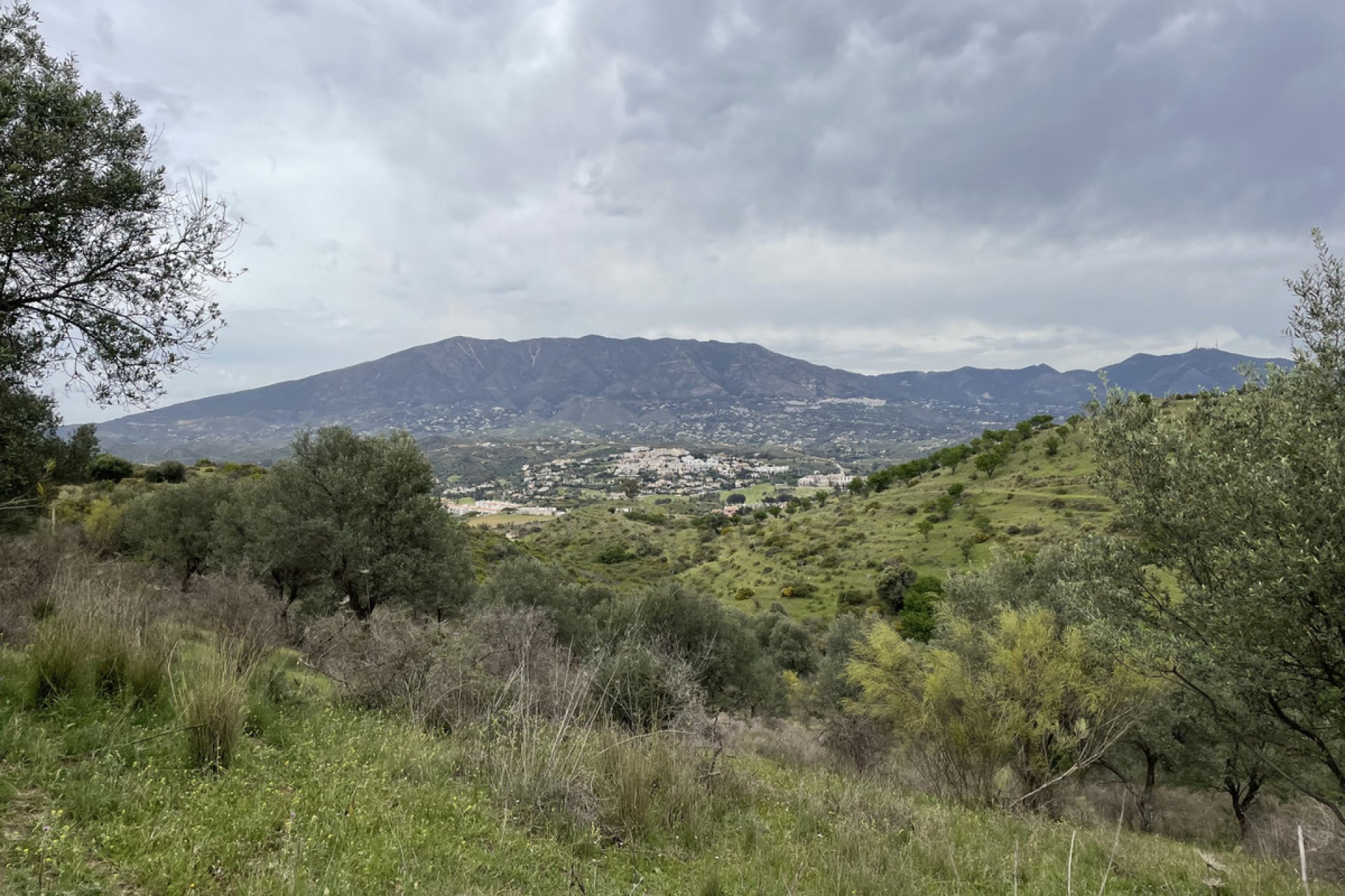 Resale - Plot - Land with Ruin - Mijas - La Cala