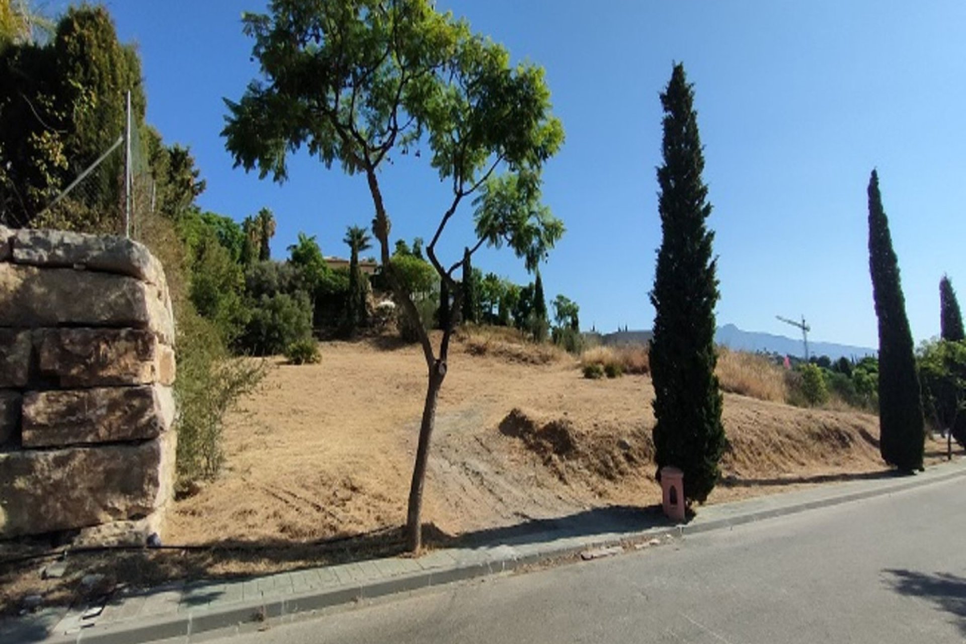 Resale - Plot - Residential Plot - Benahavís - Benahavís Centro