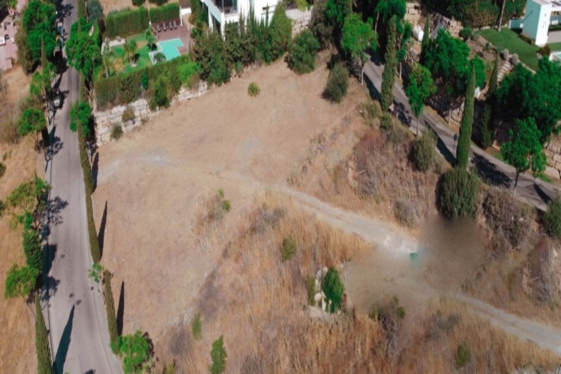 Resale - Plot - Residential Plot - Benahavís - Benahavís Centro