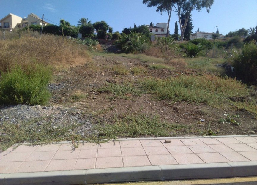 Resale - Plot - Residential Plot - Elviria