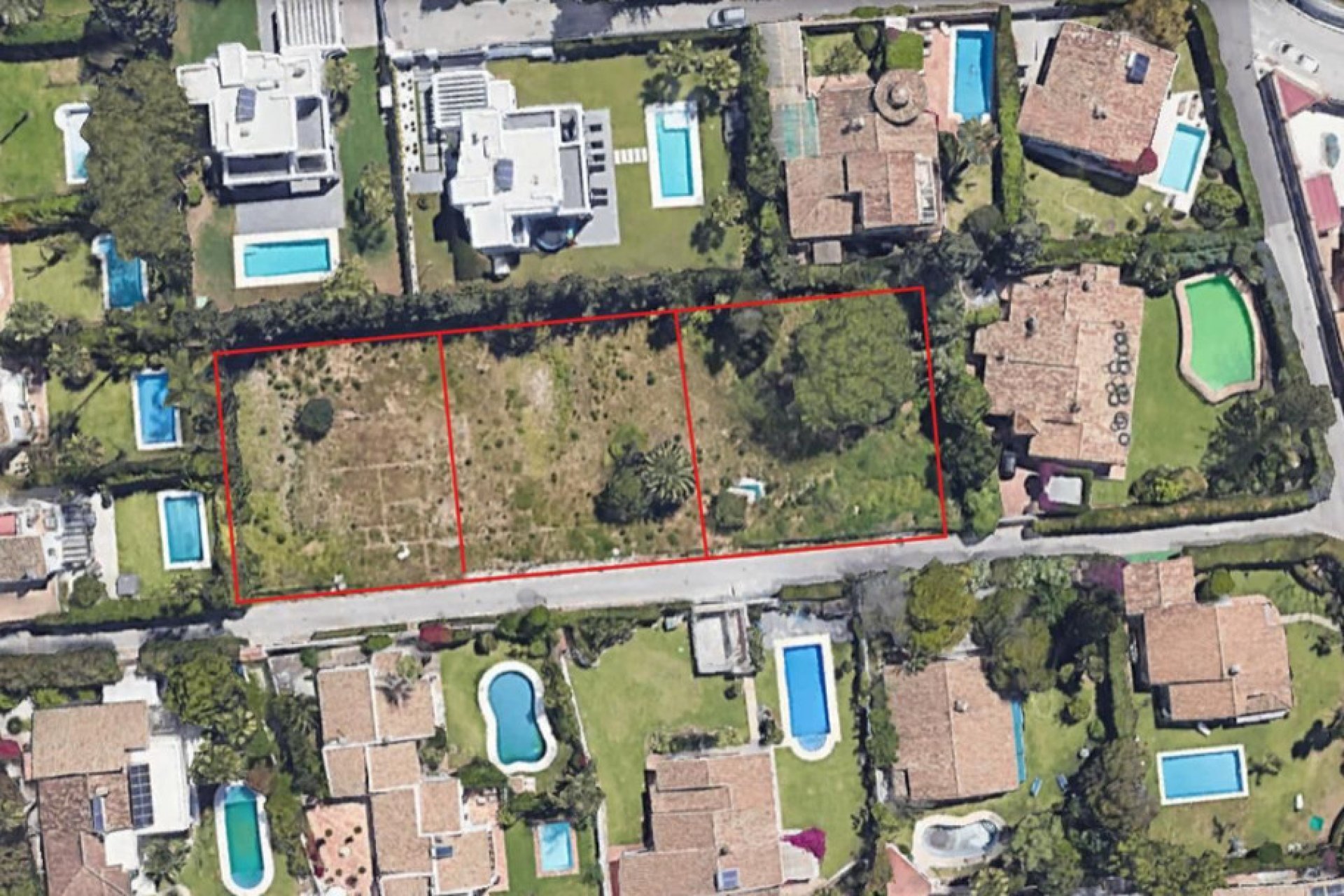 Resale - Plot - Residential Plot - Estepona - Atalaya