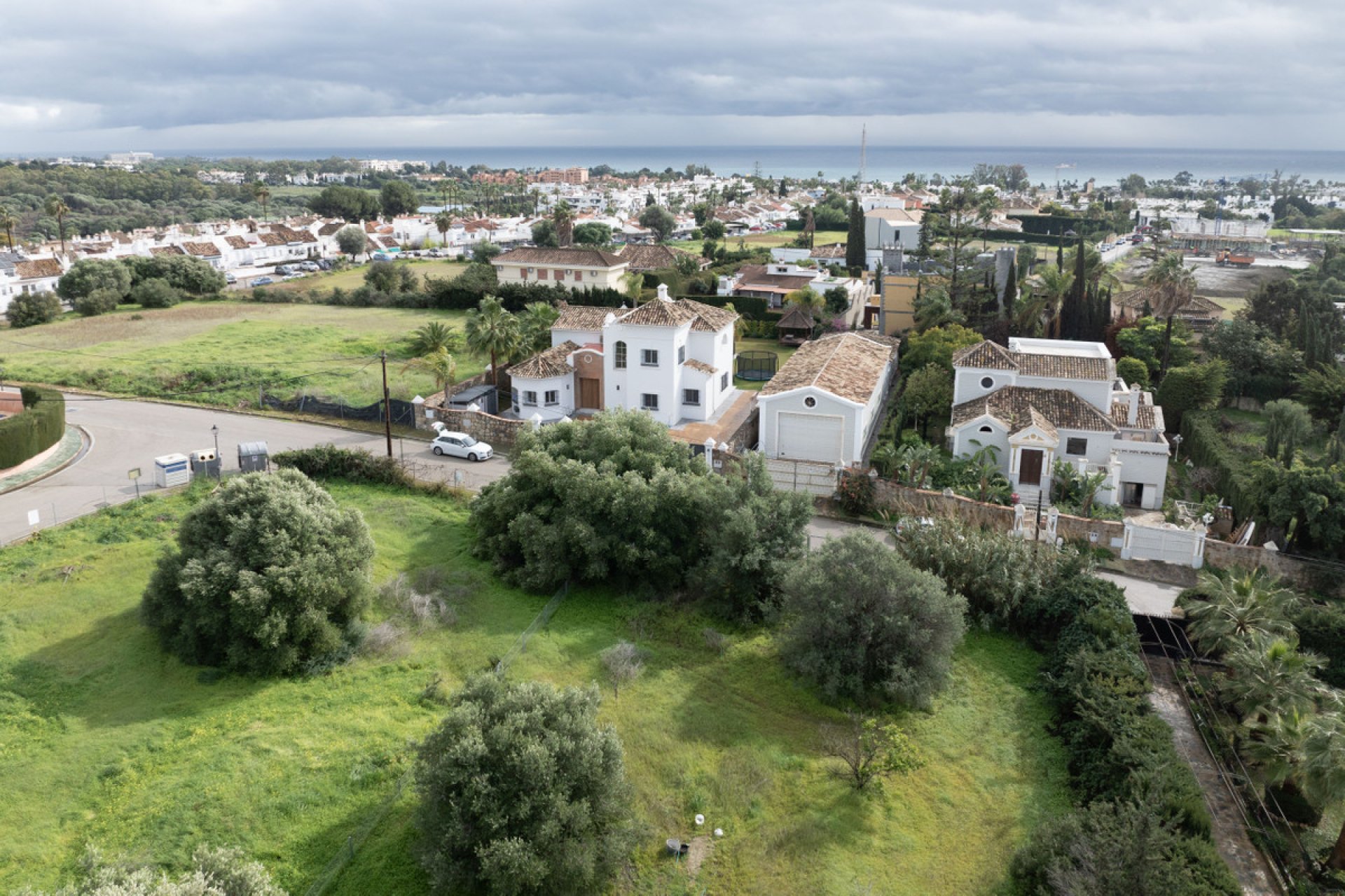 Resale - Plot - Residential Plot - Estepona - Bel Air