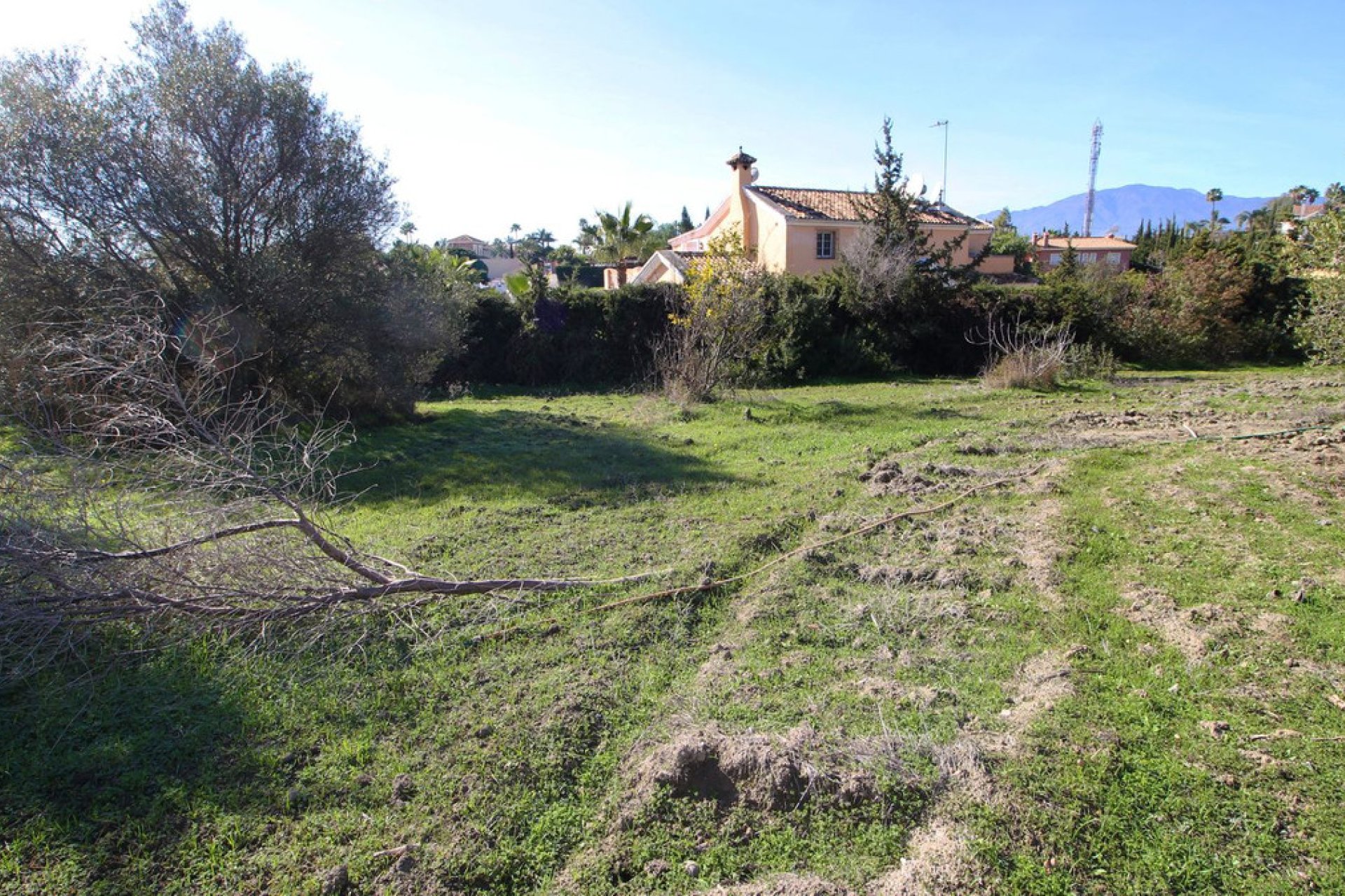 Resale - Plot - Residential Plot - Estepona - Bel Air