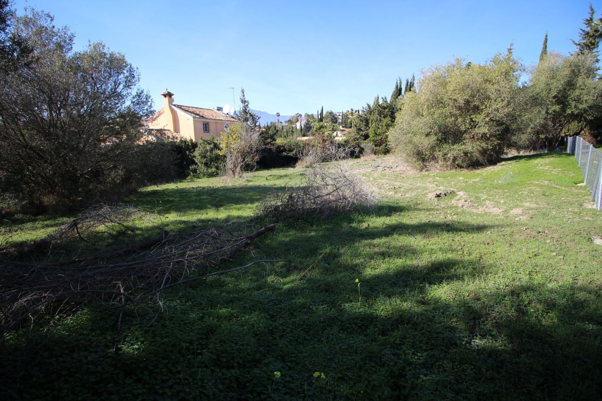 Resale - Plot - Residential Plot - Estepona - Bel Air