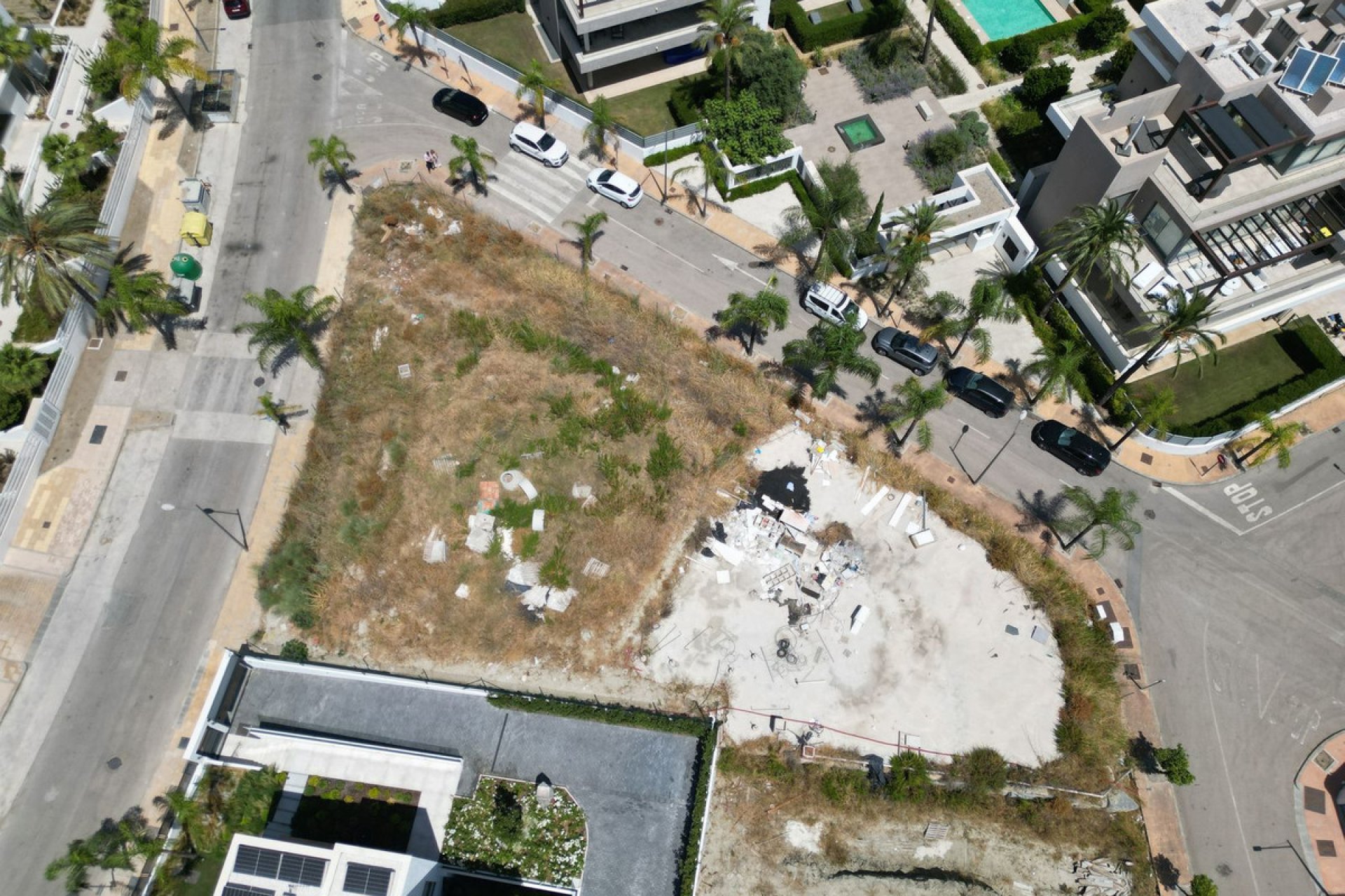 Resale - Plot - Residential Plot - Estepona - Cancelada