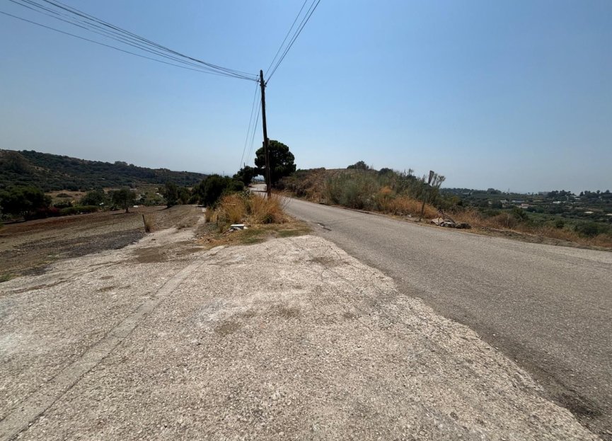 Resale - Plot - Residential Plot - Estepona - Estepona Centro