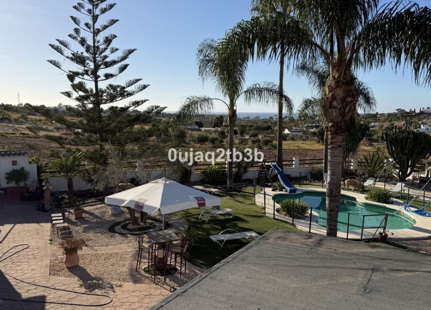 Resale - Plot - Residential Plot - Estepona - Estepona Centro