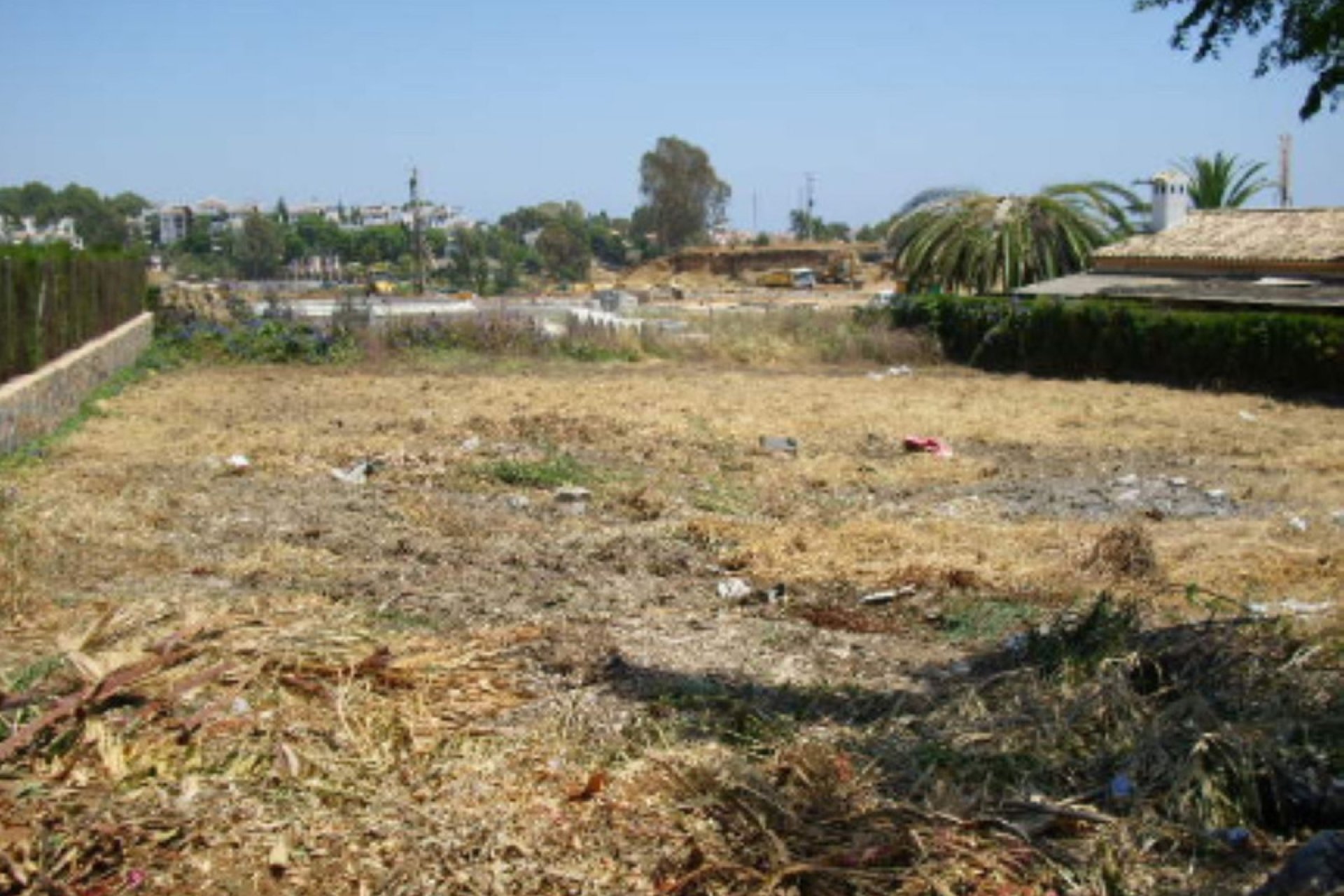 Resale - Plot - Residential Plot - Estepona - Estepona Centro