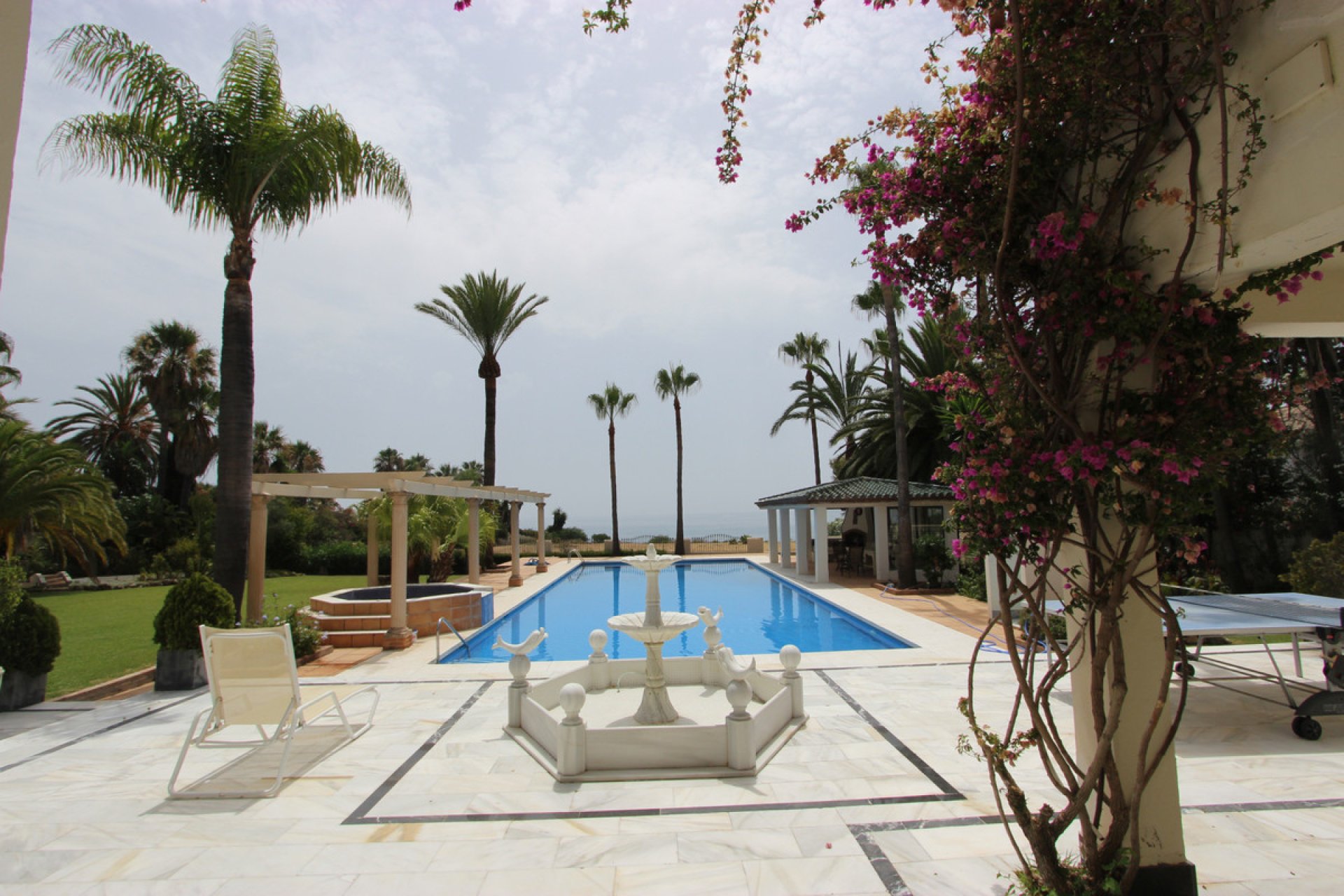 Resale - Plot - Residential Plot - Estepona - Estepona Centro