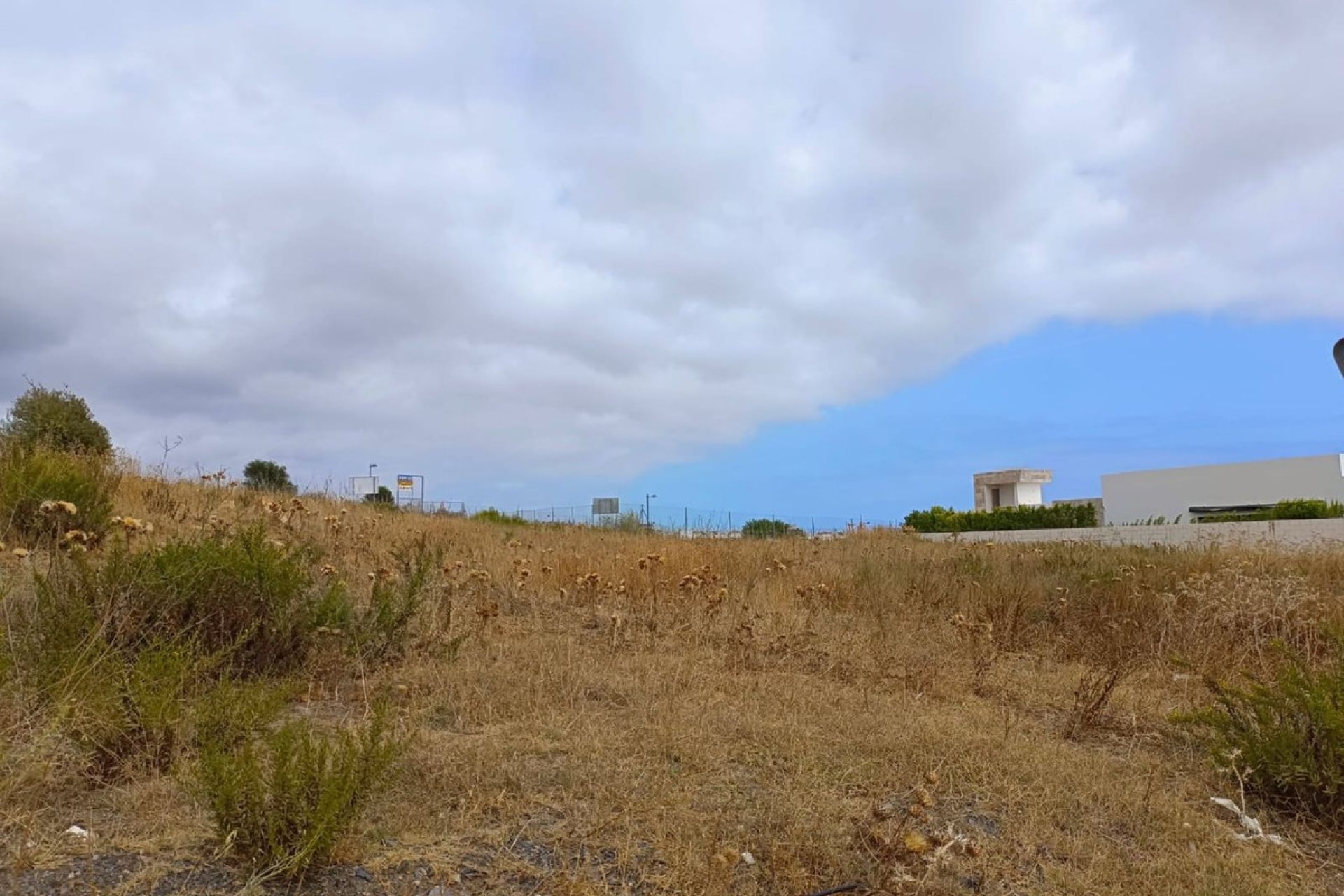 Resale - Plot - Residential Plot - Estepona - Estepona Centro