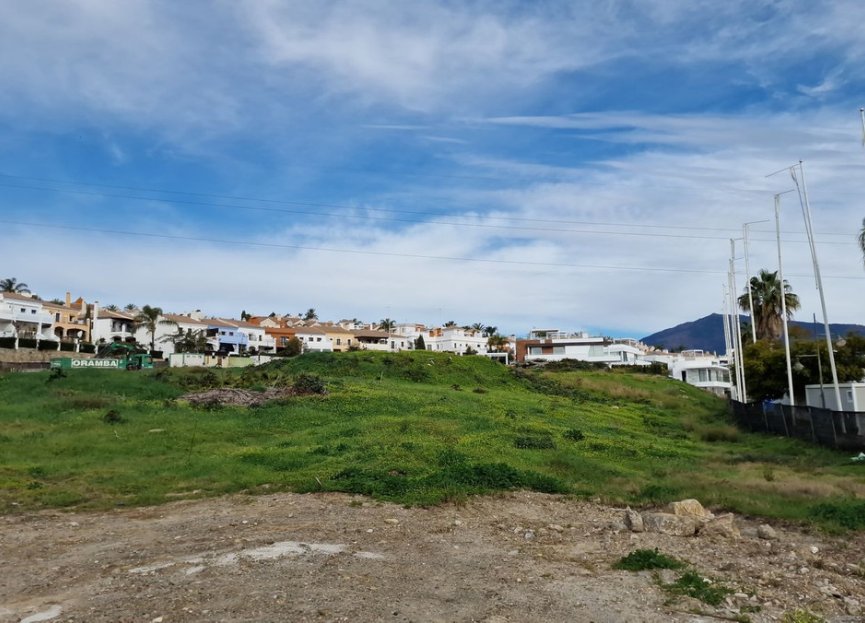 Resale - Plot - Residential Plot - Estepona - Estepona Centro