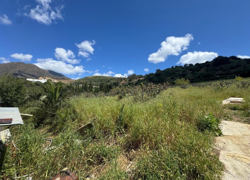 Resale - Plot - Residential Plot - Estepona - Estepona Centro