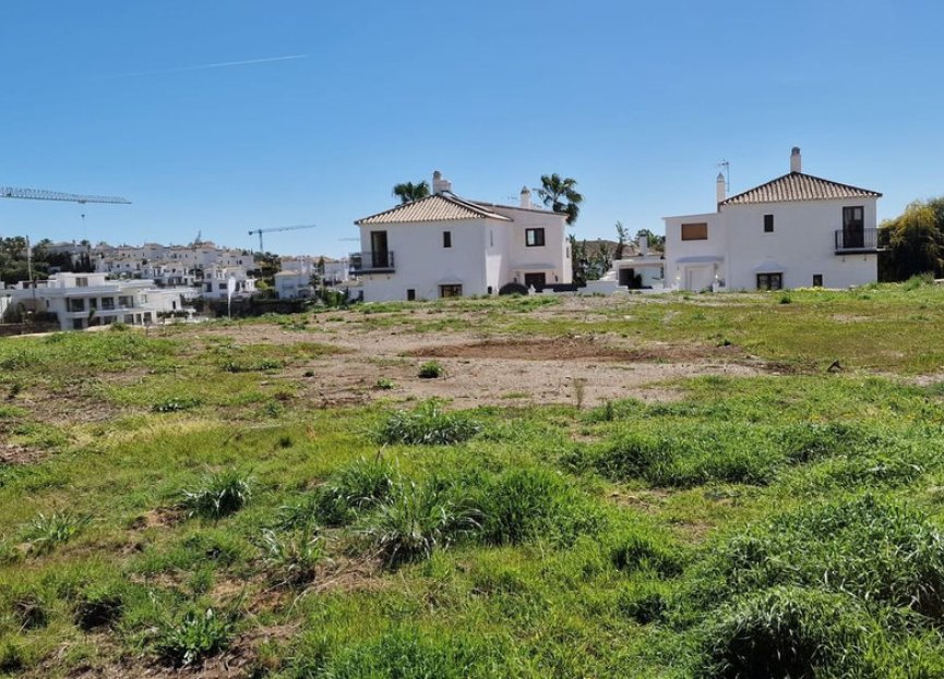 Resale - Plot - Residential Plot - Estepona - New Golden Mile