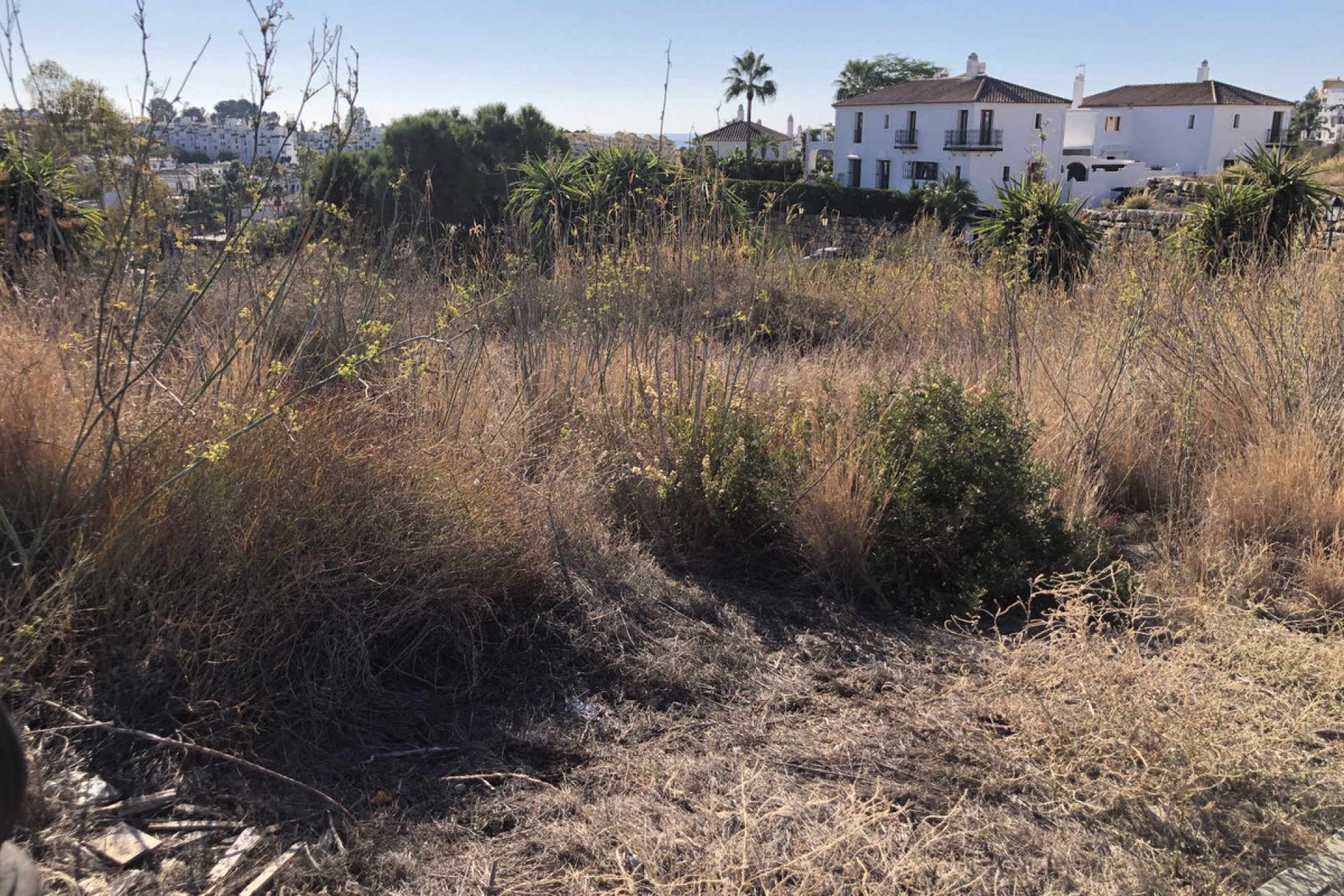 Resale - Plot - Residential Plot - Estepona - Selwo