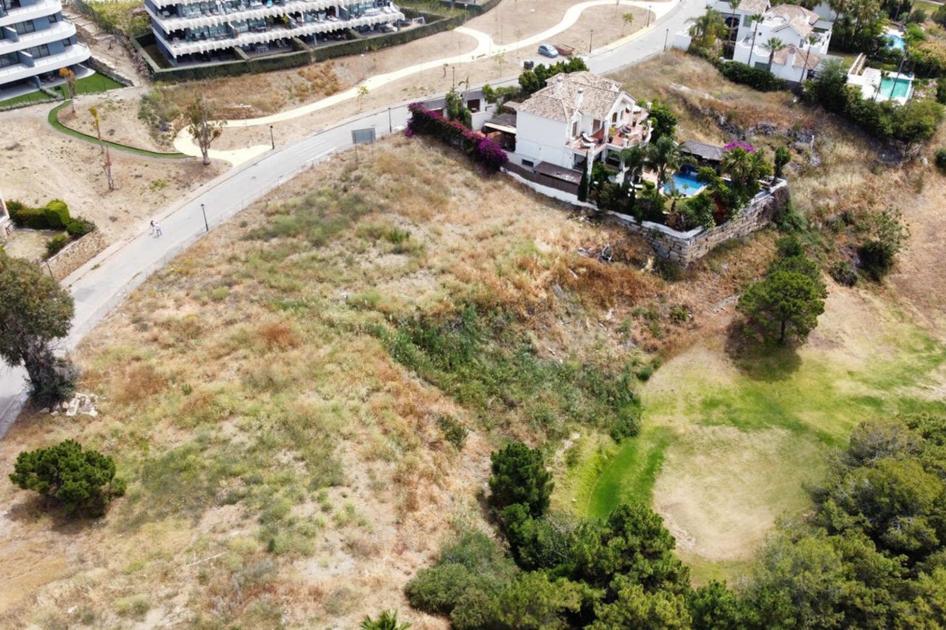 Resale - Plot - Residential Plot - Estepona - Selwo