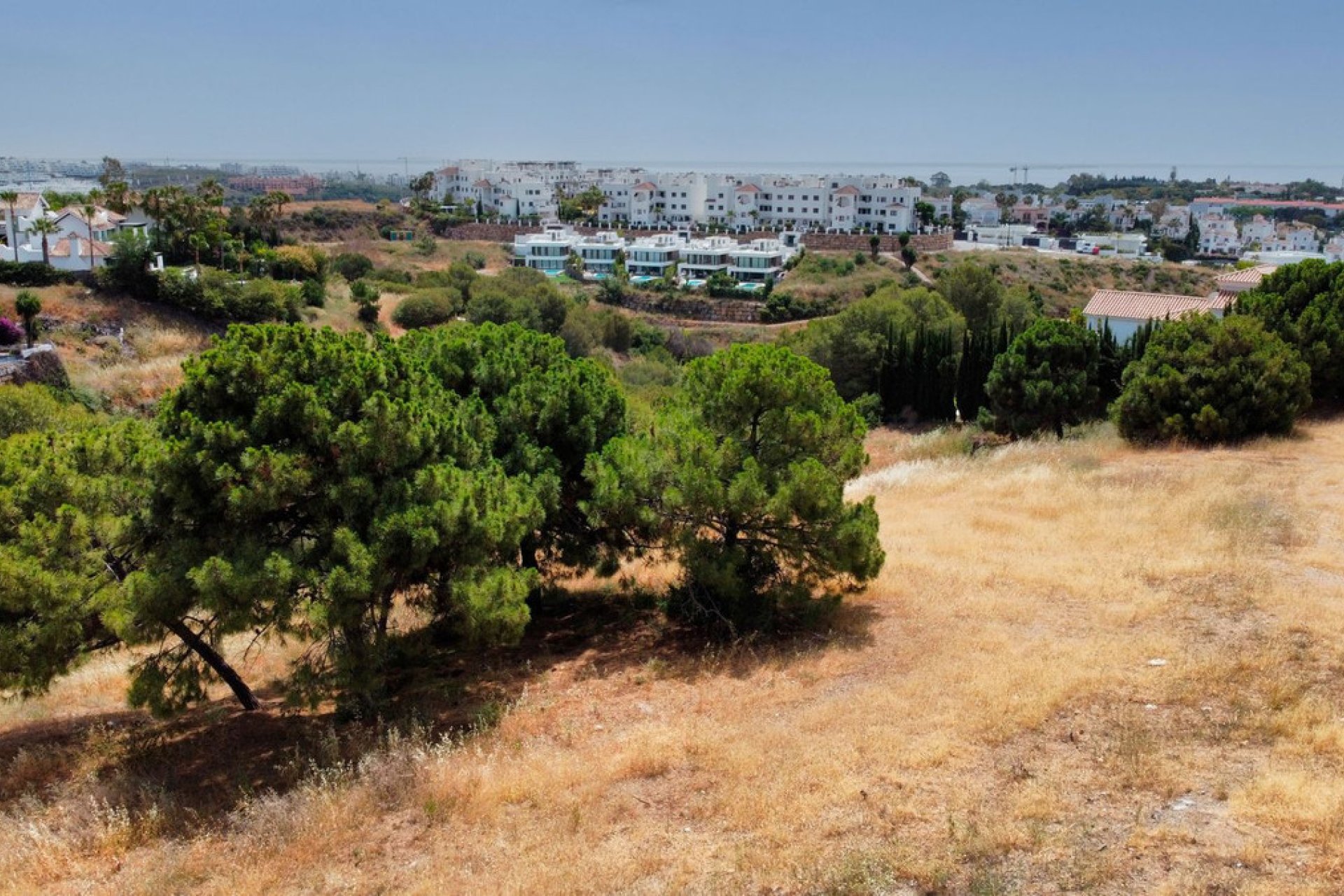 Resale - Plot - Residential Plot - Estepona - Selwo