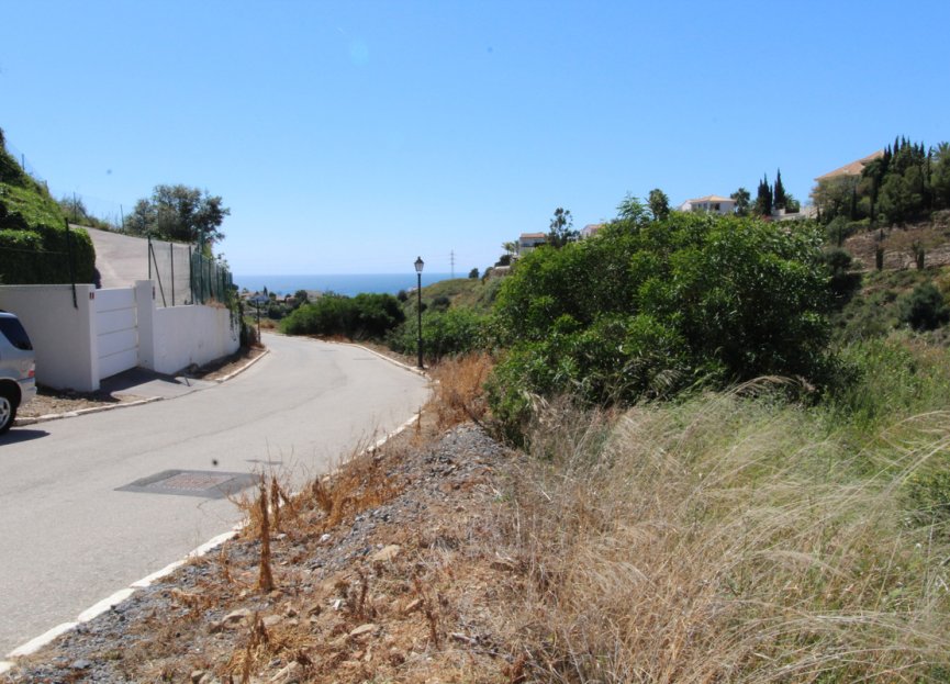 Resale - Plot - Residential Plot - Marbella - El Rosario