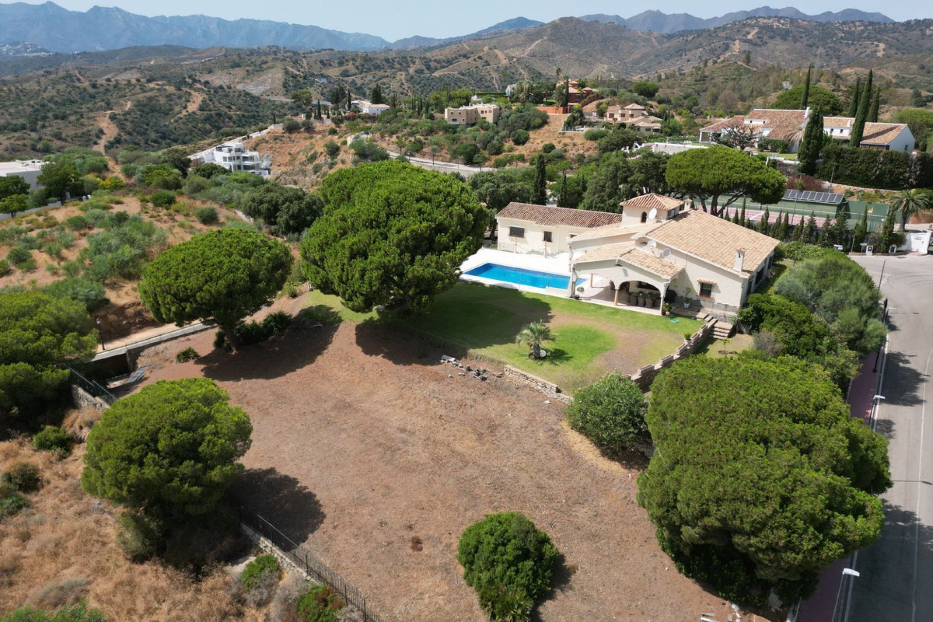 Resale - Plot - Residential Plot - Marbella - Elviria