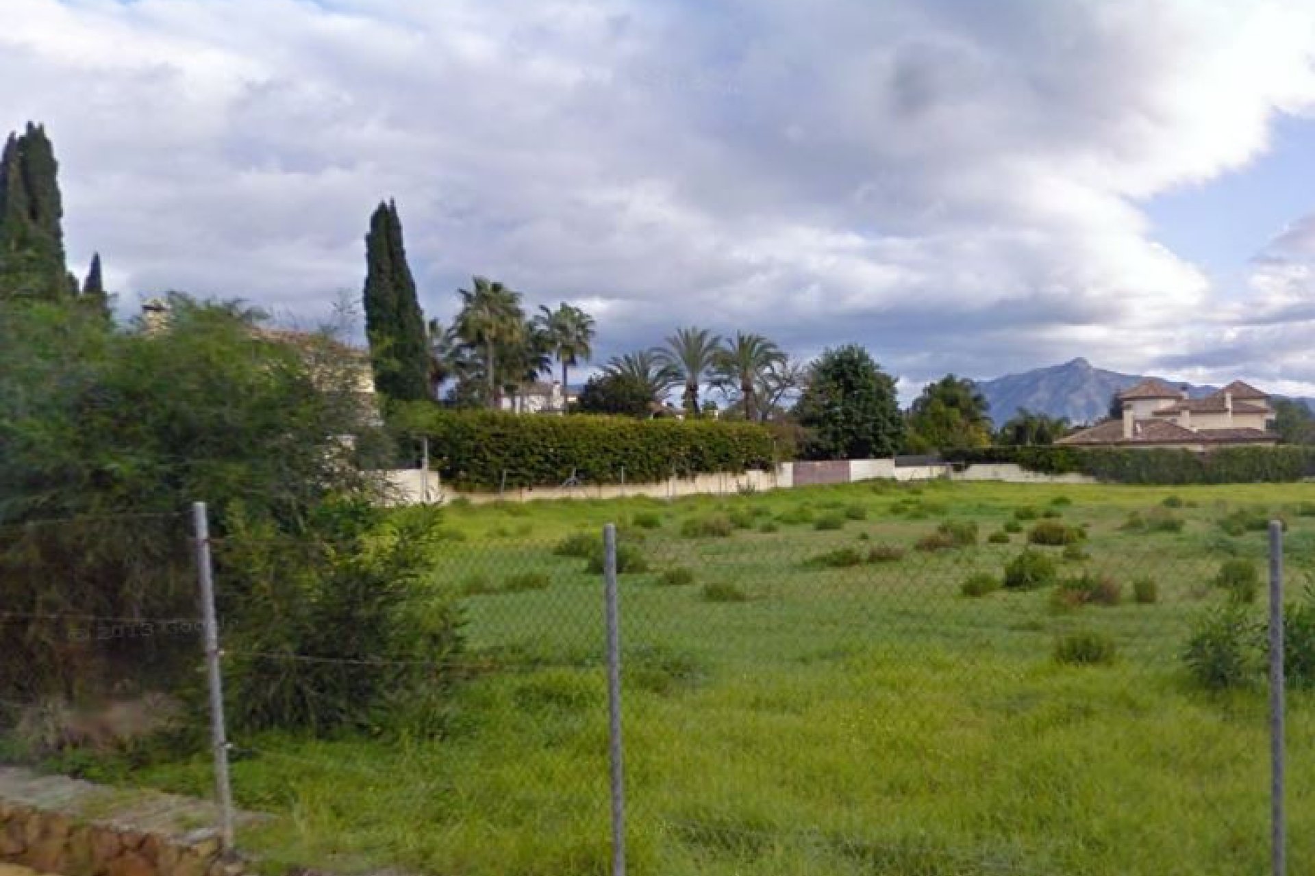 Resale - Plot - Residential Plot - Marbella - Guadalmina Baja