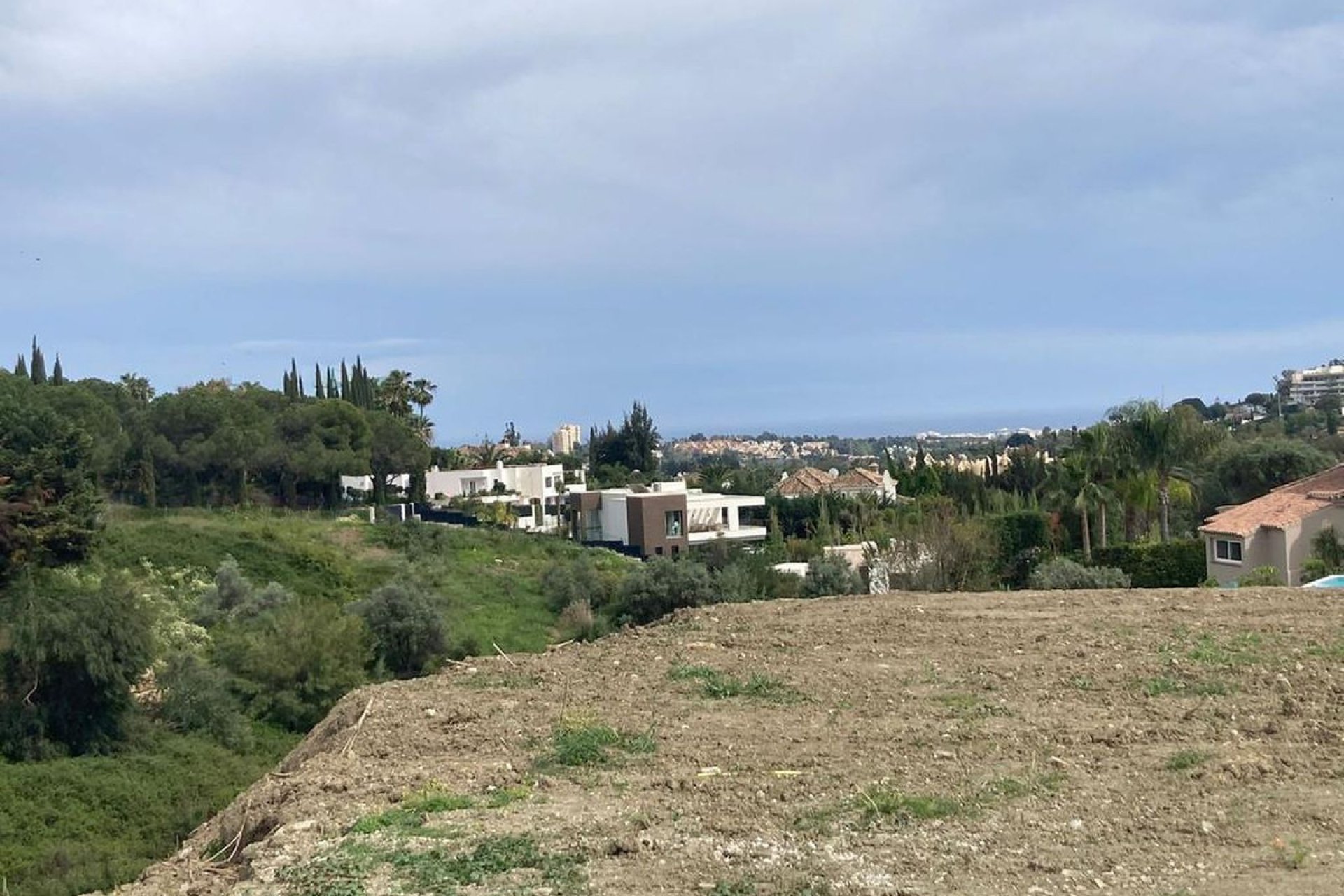 Resale - Plot - Residential Plot - Marbella - Nueva Andalucia