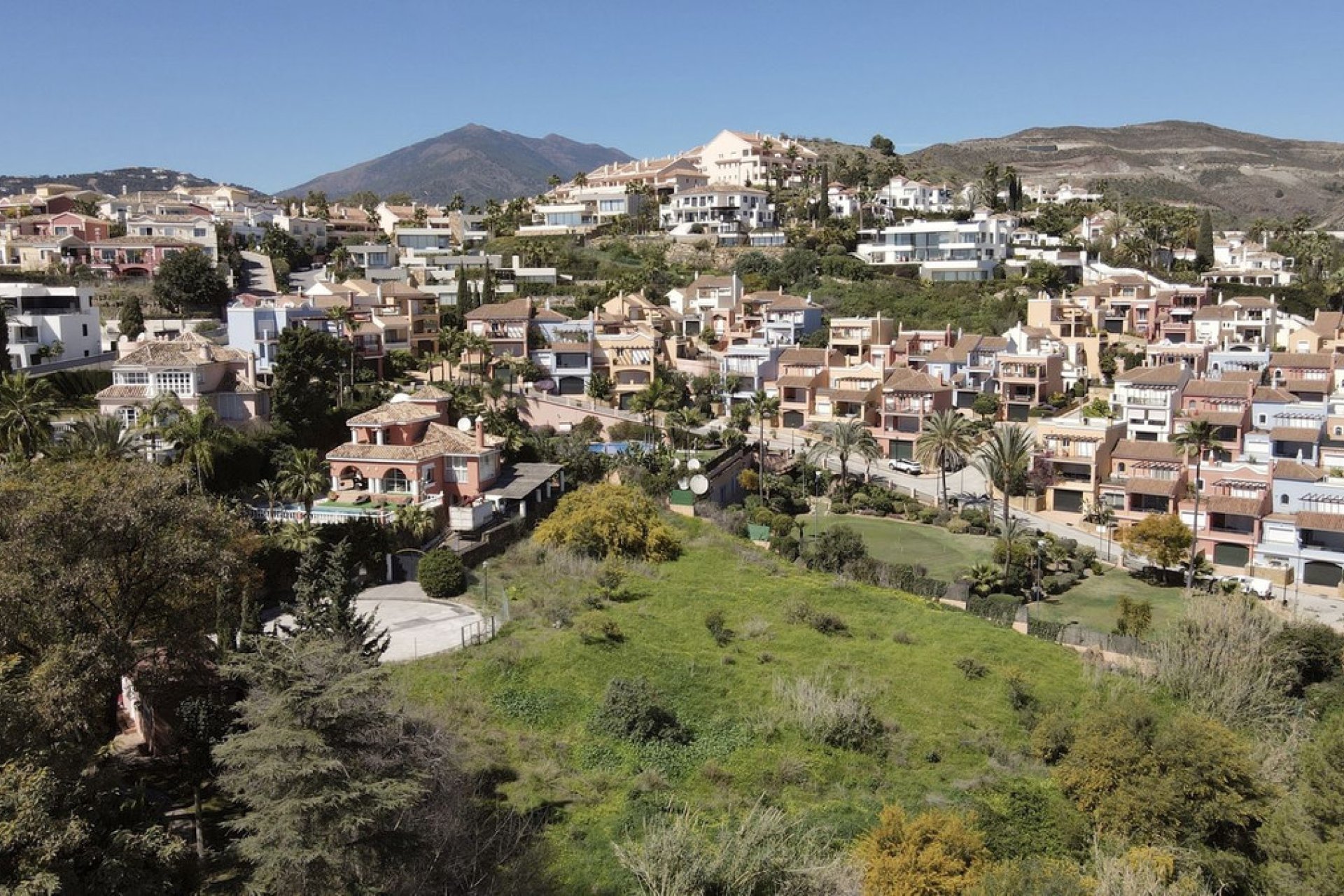 Resale - Plot - Residential Plot - Marbella - Nueva Andalucia