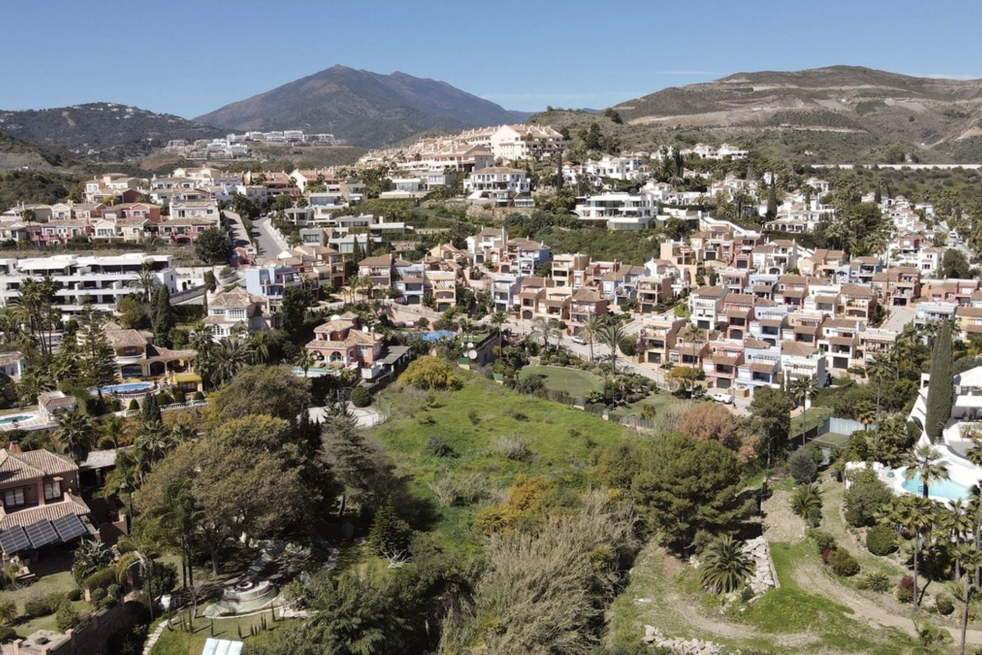 Resale - Plot - Residential Plot - Marbella - Nueva Andalucia