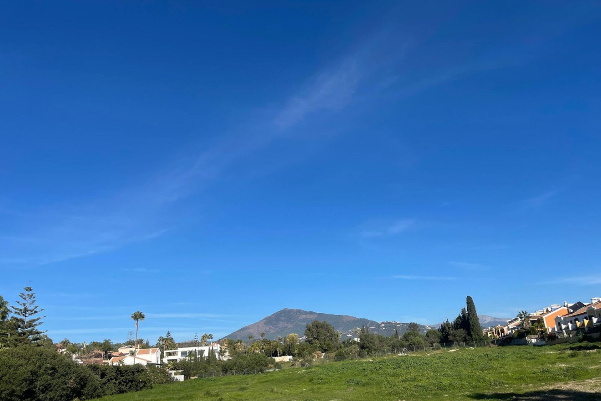 Resale - Plot - Residential Plot - Marbella - Valle del Sol