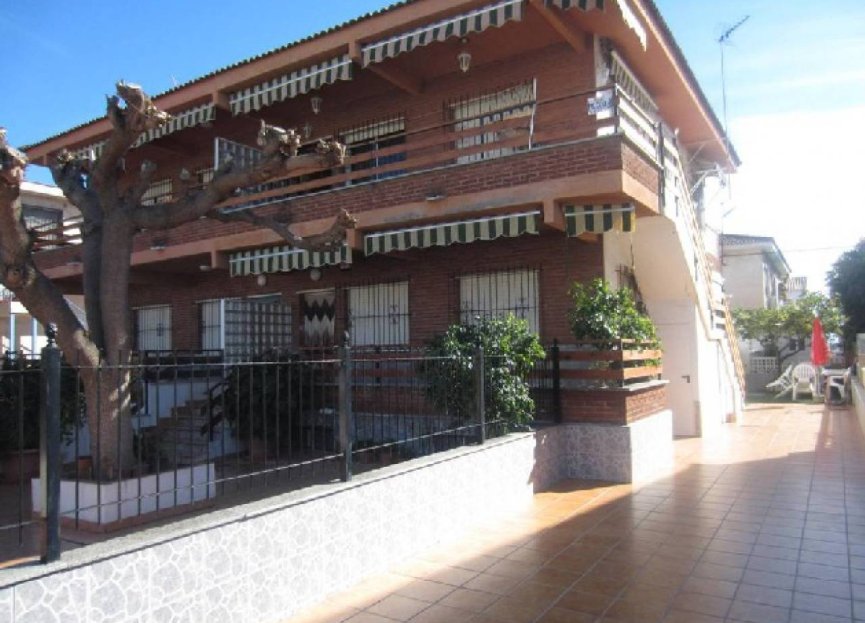 Resale - Villa - Los Alcazares - Beach