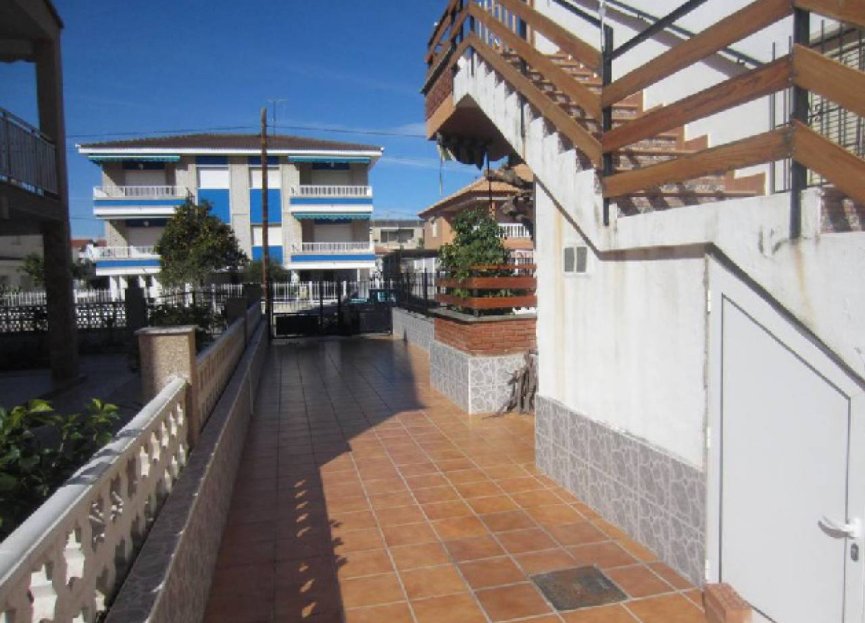 Resale - Villa - Los Alcazares - Beach