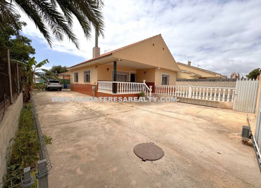 Resale - Villa - Los Alcazares - La Bahia Bella