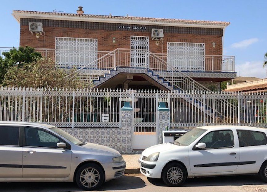 Resale - Villa - Los Alcazares - Punta Calera