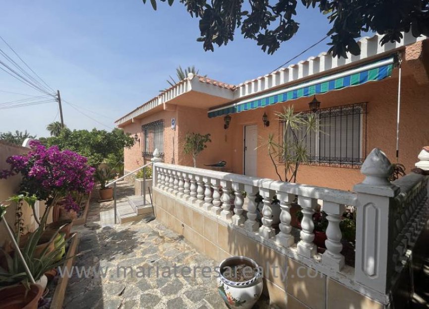 Resale - Villa - Los Urrutias - El Carmoli