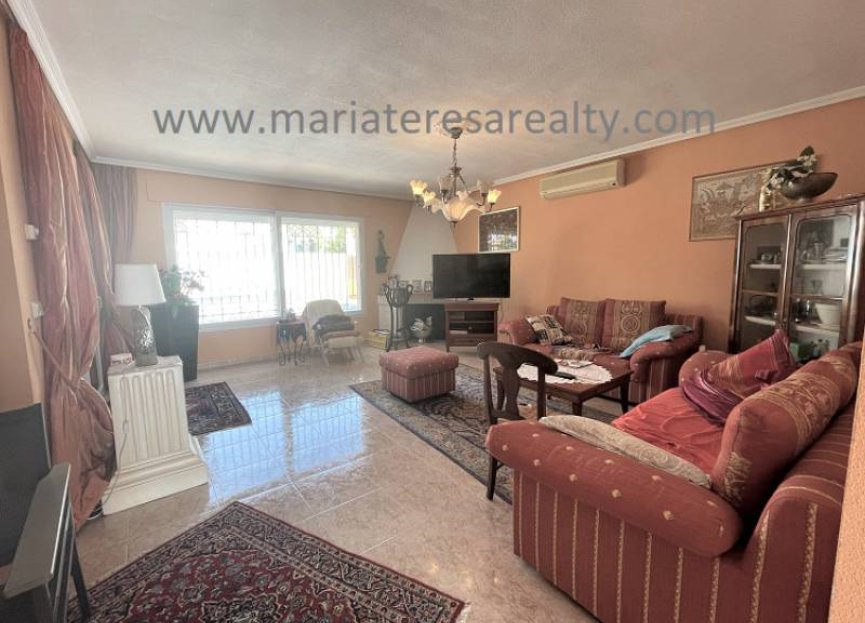 Resale - Villa - Los Urrutias - El Carmoli