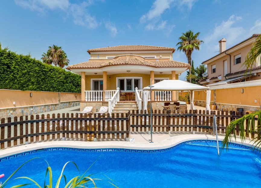 Resale - Villa - San Javier